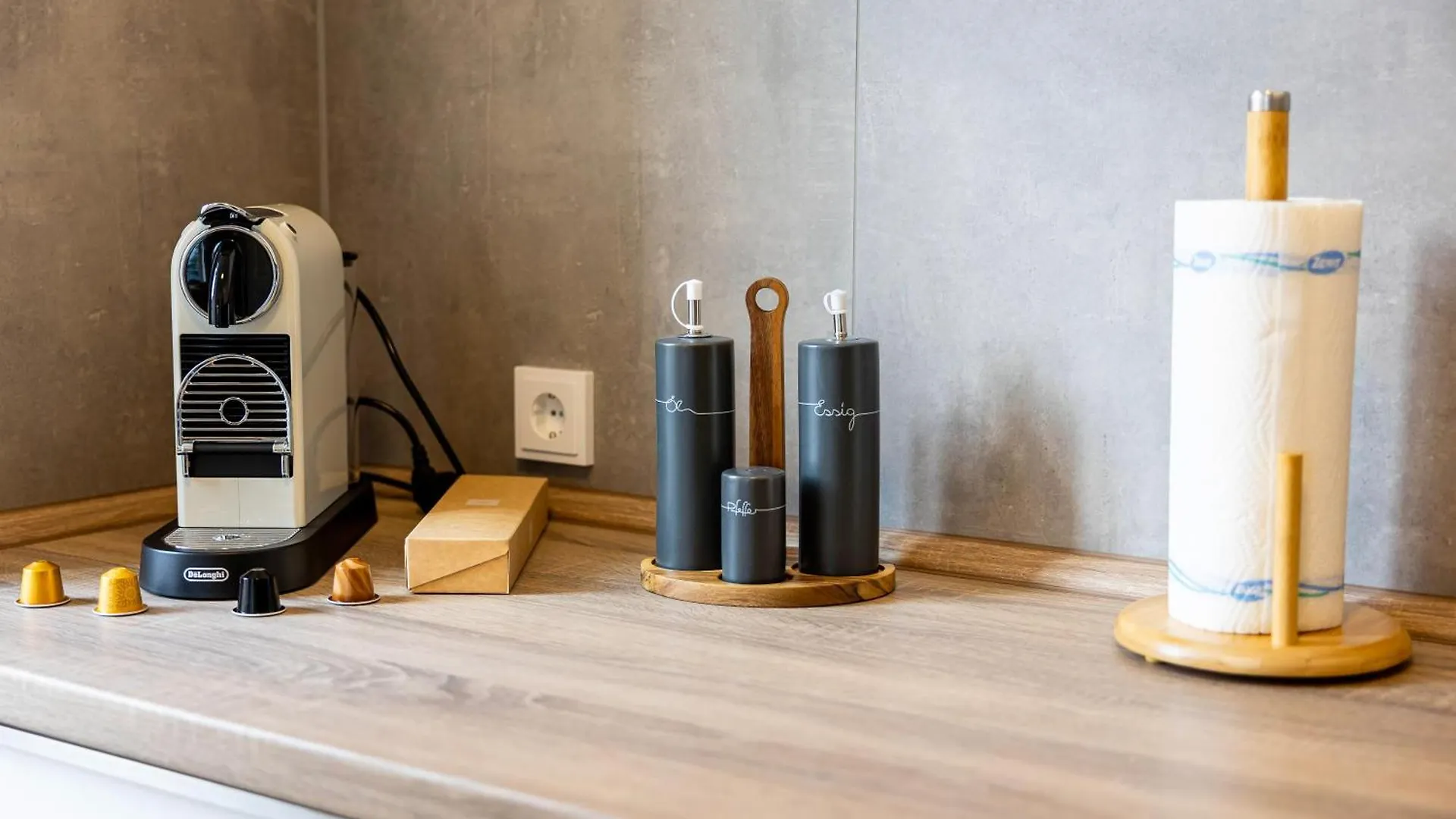 New - Nora Stays Studio - Messe - Airport Dresden